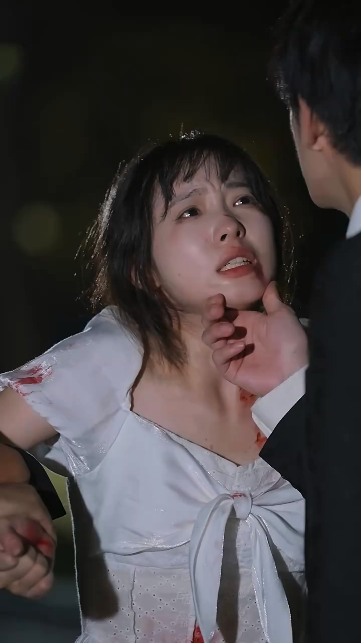 虐完我，霸总追妻火葬场第77集